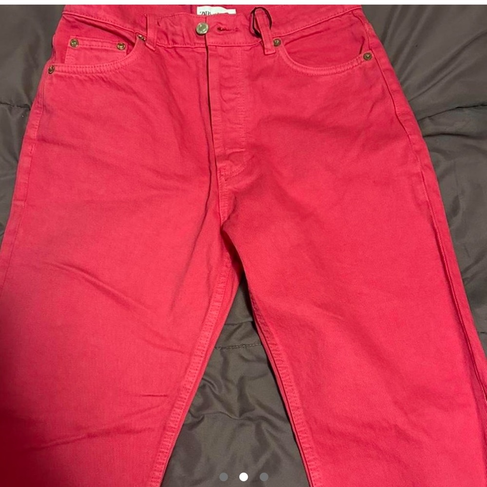 Zara Drak Fuschia Jeans!!